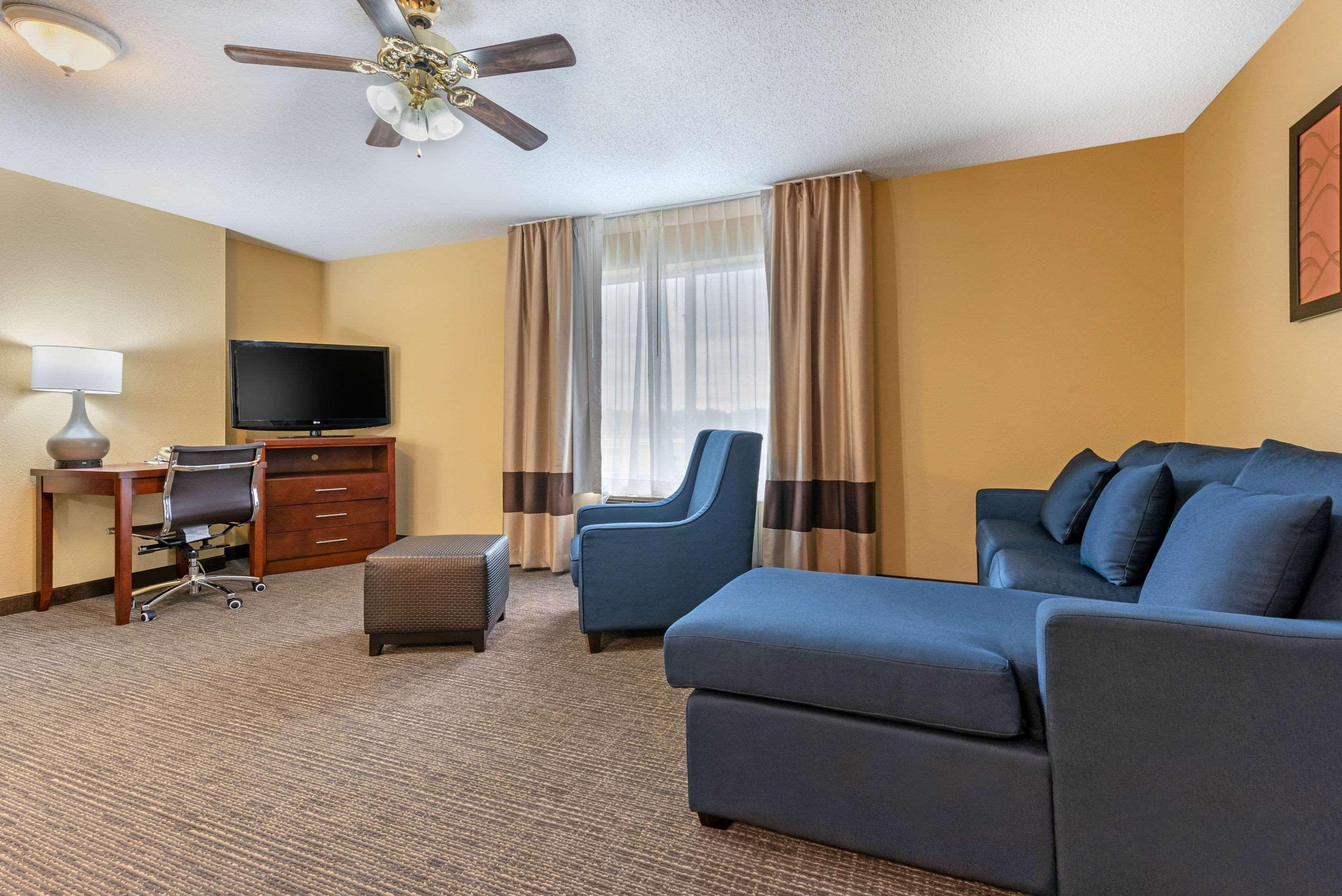 פינדליי Comfort Suites מראה חיצוני תמונה