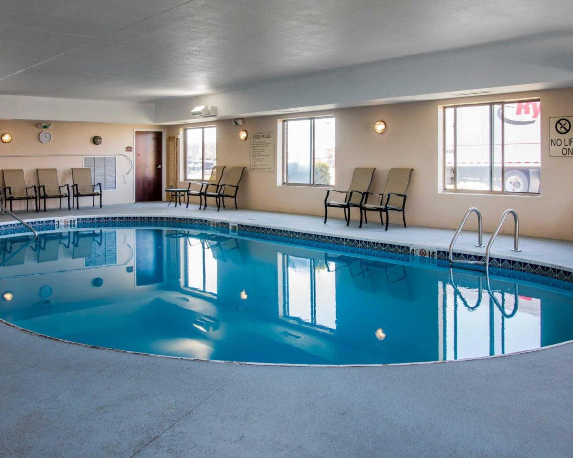 פינדליי Comfort Suites מראה חיצוני תמונה